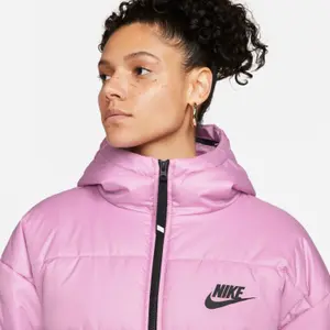 Giacca sintetica con cappuccio da donna Nike Sportswear Therma-FIT image-3