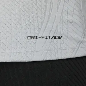 Training top Liverpool FC Vapor Strike 2023/24 image-5