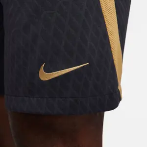 Curta Chelsea Strike 2023/24 image-5