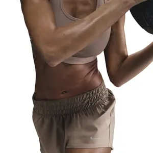 Calções para mulheres Nike One Dri-Fit BR 3" image-5