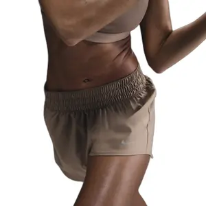 Calções para mulheres Nike One Dri-Fit BR 3" image-4