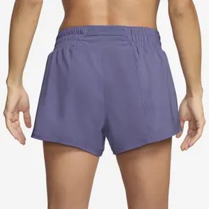 Calções 2-em-1 para mulheres Nike One Dri-FIT MR 3" image-2