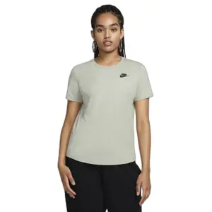 T-Shirt Nike Club Essentials image-0