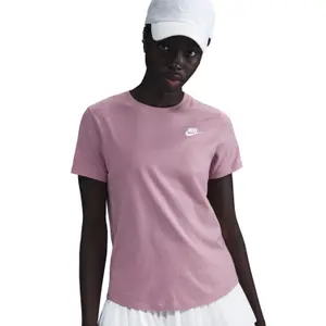 T-shirt da donna Nike Club image-1