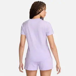 T-shirt de mulher Nike Essential image-2