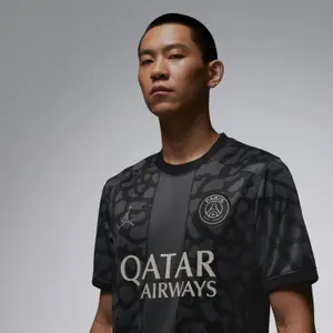 Third jersey PSG 2023/24 image-2