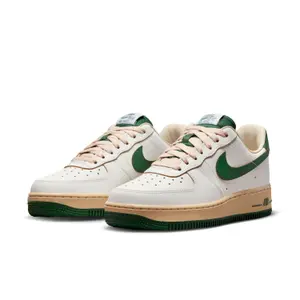 Baskets femme Nike Air Force 1 07 Lv8 image-5