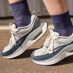 Baskets femme Nike Air Max Bliss image-3