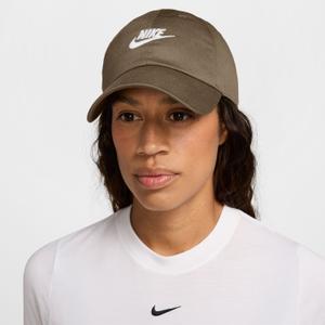 fb5368-235-baseball-kappe-nike-club-mosswood-brown-white