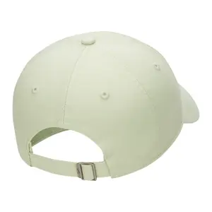 Gorra Nike Club Futura image-1