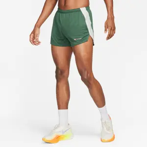 Corto Nike Track Club image-1