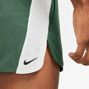 Corto Nike Track Club image-5