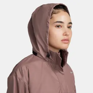 Regenjacke für Frauen Nike Fast Repel image-6