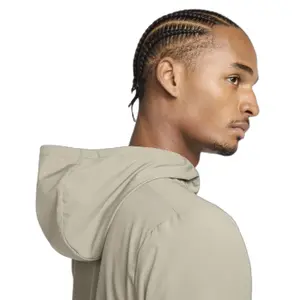 Chubasquero con capucha Nike Form image-0