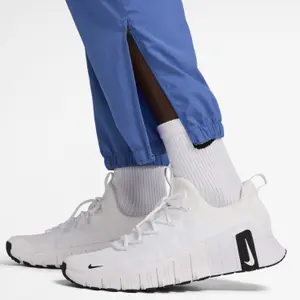 Pantalón Nike Form image-4