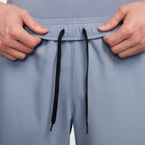 Pantalón de chándal Nike Form image-3