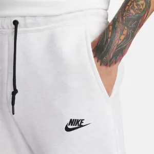 Slim-Fit Jogginghose Nike Tech Fleece image-4