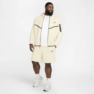 Pantalón corto Nike Tech Fleece image-4