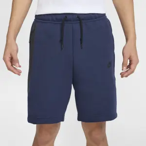 Pantalón corto Nike Tech Fleece image-3