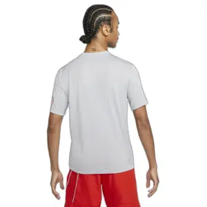 Camiseta Nike Dri-FIT Rlgd Body Shop image-2