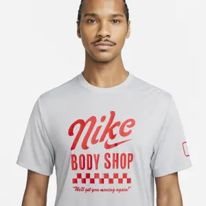 Camiseta Nike Dri-FIT Rlgd Body Shop image-3