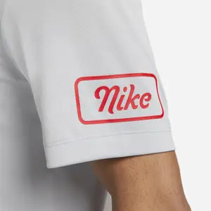 Camiseta Nike Dri-FIT Rlgd Body Shop image-4