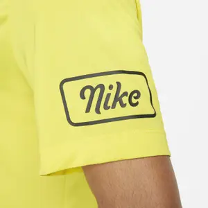 Camiseta Nike Dri-FIT Rlgd Body Shop image-4