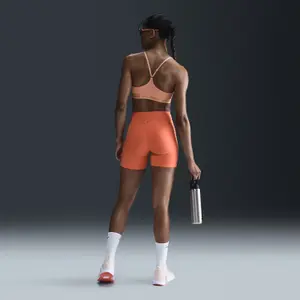 Reggiseno sportivo a sostegno leggero Nike Indy image-6