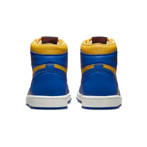 Baskets femme Nike Air Jordan 1 Retro High Og image-5