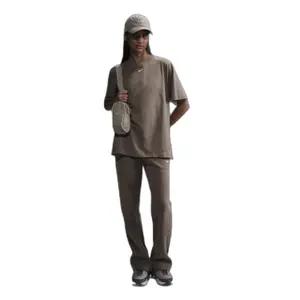 T-shirt de mulher Nike image-0