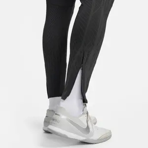 Training pants Liverpool FC Dri-Fit Strike Kpz 2023/24 | Foot-Store