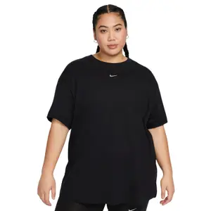 T-Shirt Nike Essential image-0