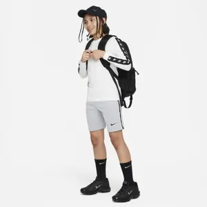 Pantalón corto infantil Nike Repeat image-3