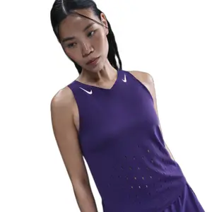 Damen-Top Nike AeroSwift image-3