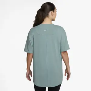Camiseta de mujer Nike dri-fit image-2