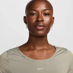 Pantalón corto cruzado de mujer Nike One Classic image-4