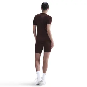 Damska bluzka ciążowa slim Nike One Dri-Fit image-1