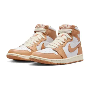 Baskets femme Nike Air Jordan 1 Retro High Og Praline image-2