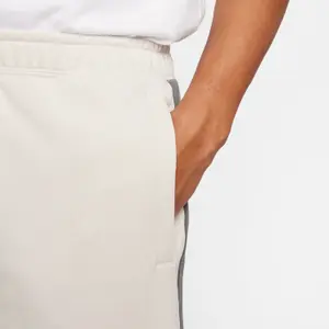 Pantalón corto Nike Air image-5