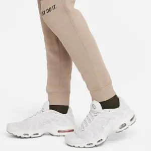 Pantalon de jogging enfant Nike SI Fleece BB image-6