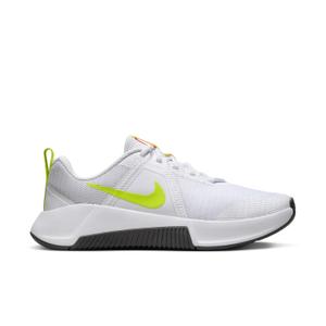 fq1830-107-cross-trainingskor-for-damer-nike-mc-trainer-3-vit-het-punch-svart-cyber