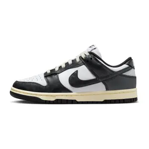 Zapatillas Nike Dunk Low Premium image-2