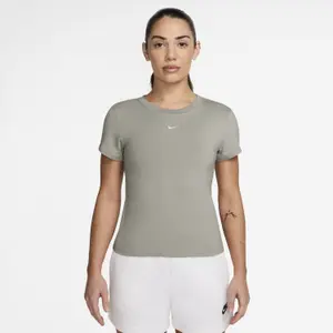 T-shirt femme Nike Mod image-0