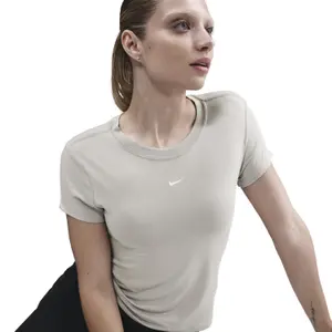 T-shirt femme Nike Mod image-4