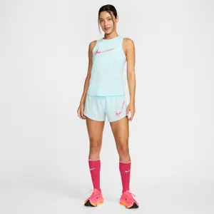 Short da donna a vita media con sottopantaloncino integrato Nike One Swoosh Dri-FIT image-4