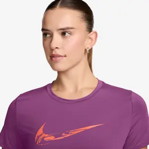 Women's T-shirt Nike One Swoosh image-2