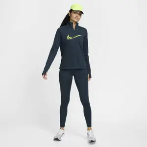 Top treningowy damski Nike Swoosh image-2