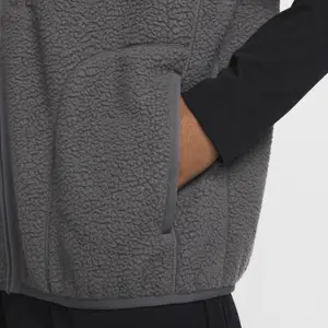 Chaleco polar Nike Club image-4