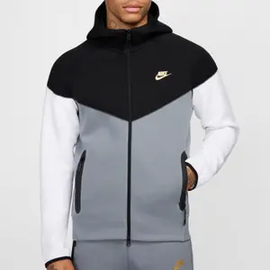 Träningsjacka med huva Nike Tech Fleece Windrunner image-3
