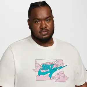 Camiseta Nike Club image-6